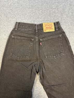 Vintage Levi's 550 Women's Relaxed Fit Tapered Leg Jeans Black Size 8 Reg S